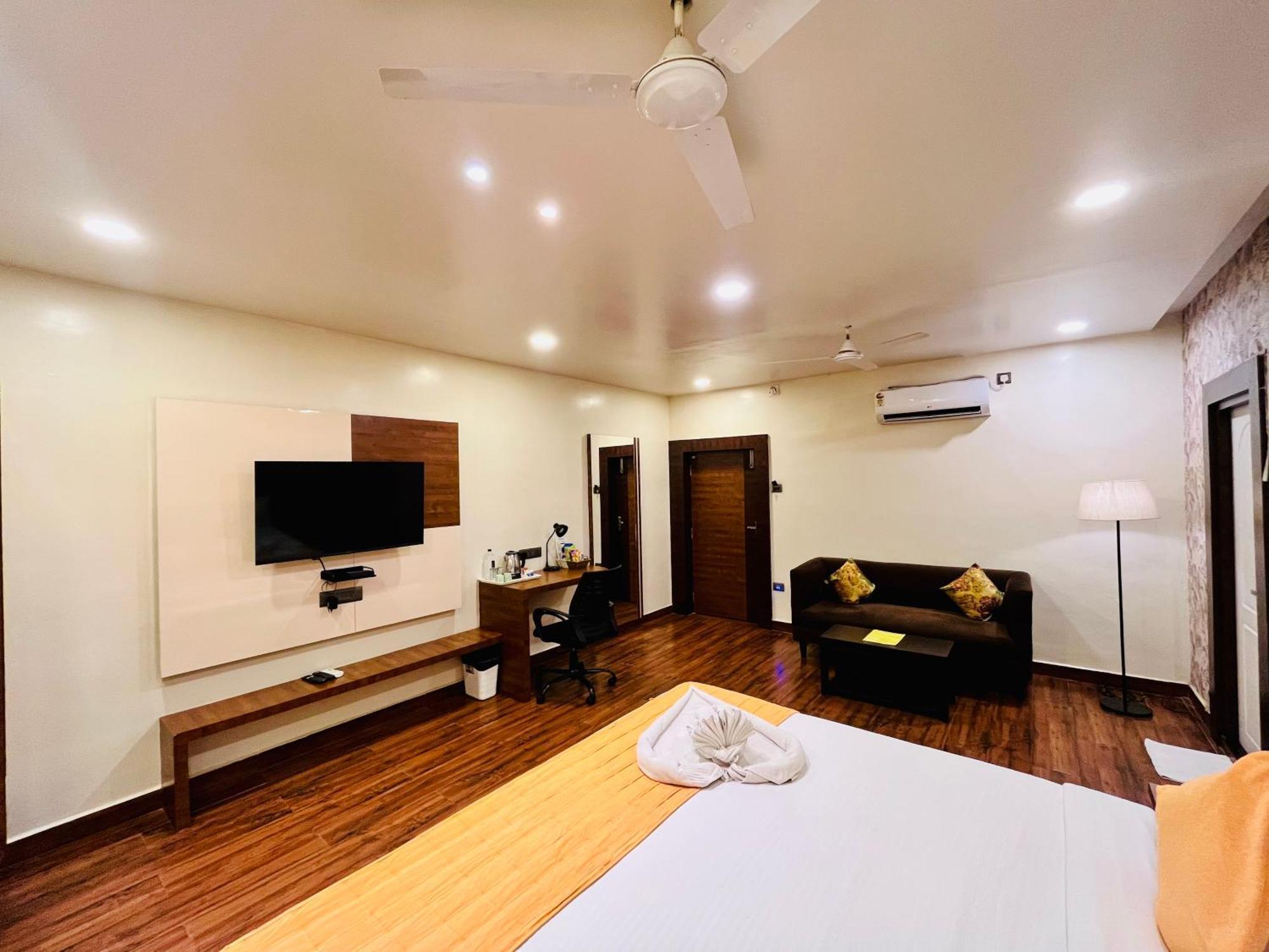 Shankar Bhavan By Vinayak Hotels Brahmapur Exterior photo